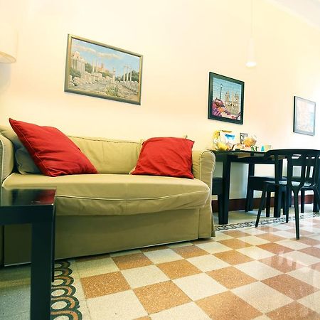 روما Giulietta Al Colosseo B&B المظهر الخارجي الصورة